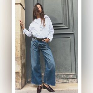 Zara High Waisted, Wide Leg Cropped Jeans - size 10 (30)